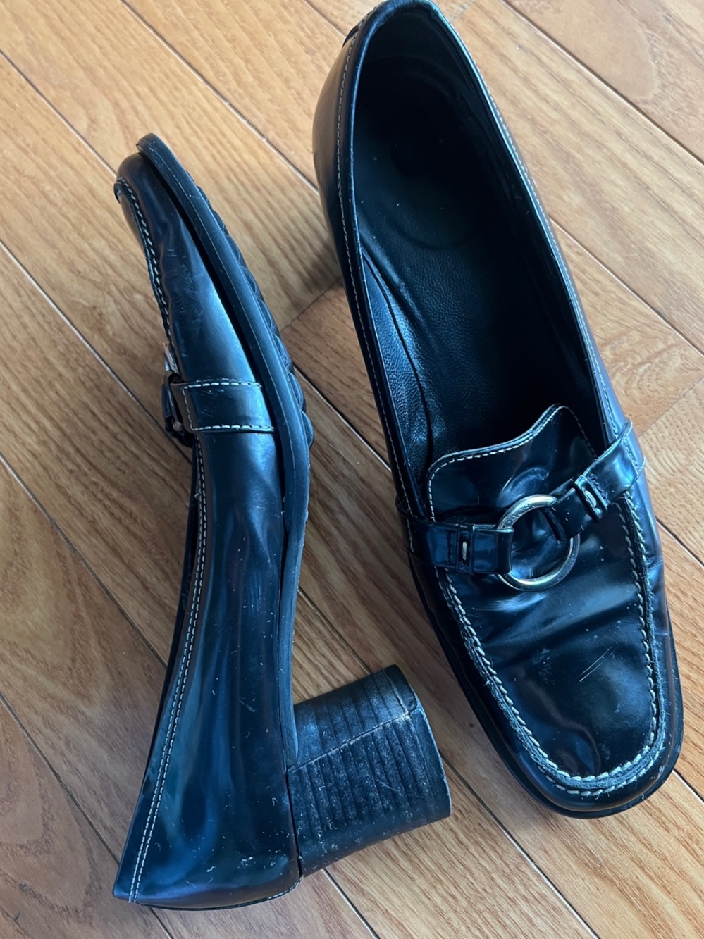Vintage Coach Black Patent Leather Loafers with Silver Ring - Picture 3 of 4